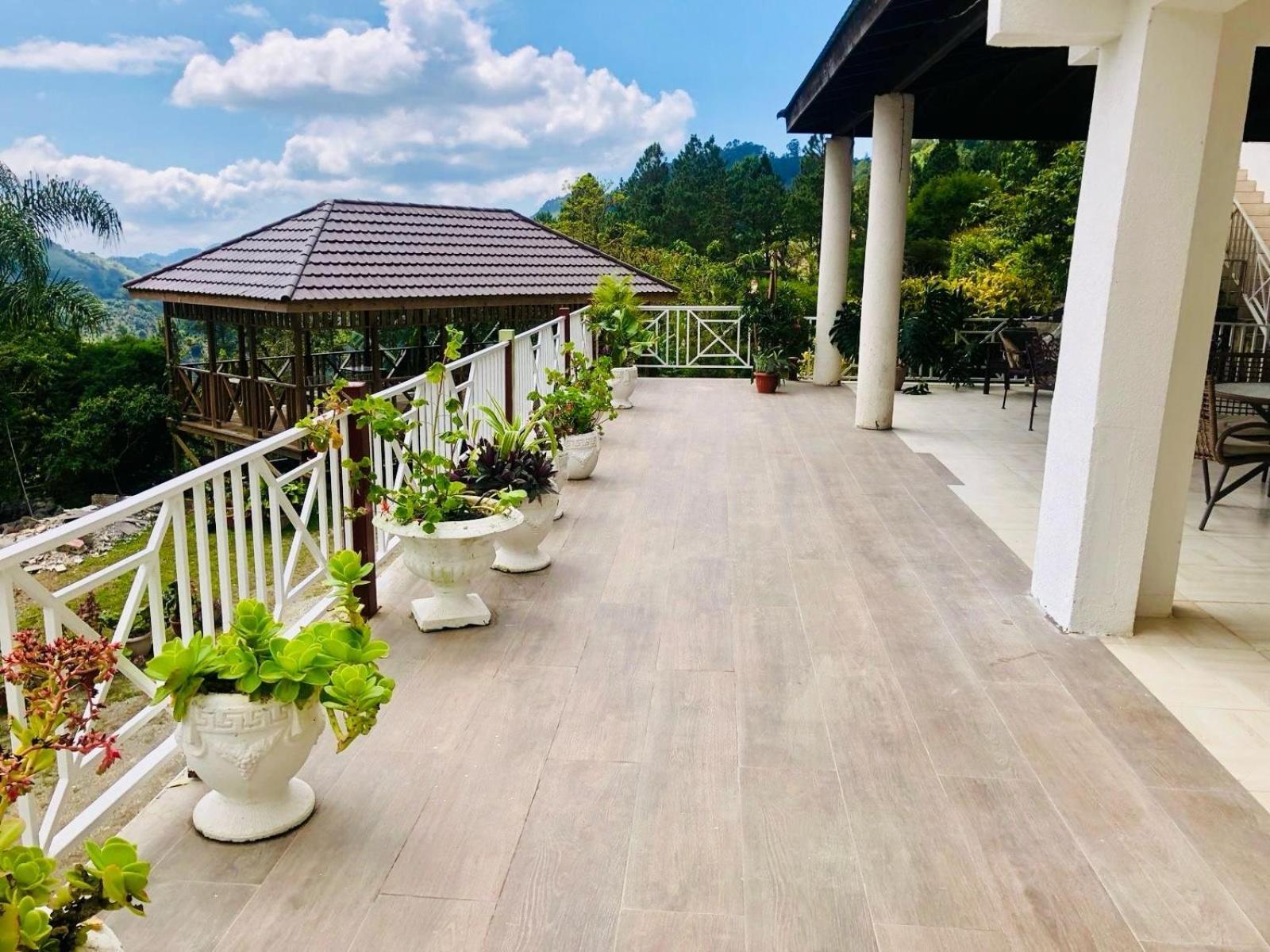 Starlight Chalet & Health Spa Spa Spring エクステリア 写真